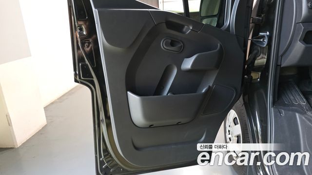 Renault Korea Master 2.3 15-Seater 2020 — фото 25