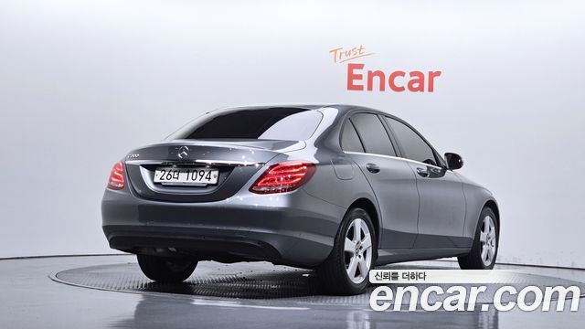 Mercedes-Benz C-Class (W205) C200 2018 — фото 2