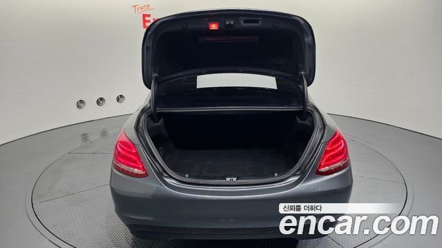 Mercedes-Benz C-Class (W205) C200 2018 — фото 20