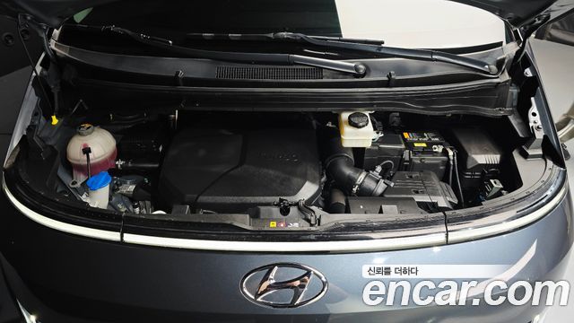 Hyundai Staria Cargo 5-Seater Modern 2023 — фото 6
