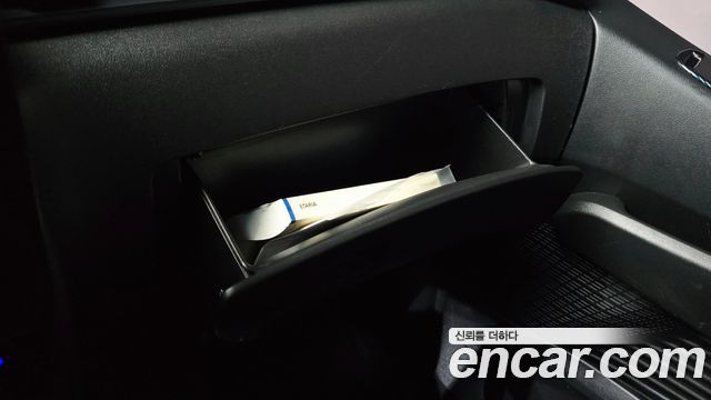 Hyundai Staria Cargo 5-Seater Modern 2023 — фото 13