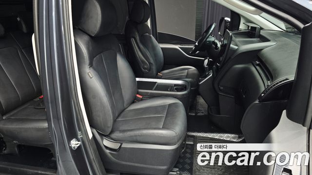 Hyundai Staria Cargo 5-Seater Modern 2023 — фото 26