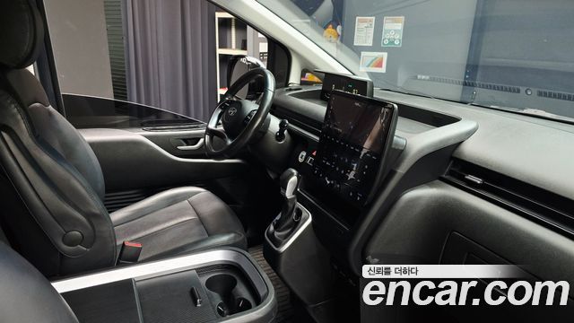Hyundai Staria Cargo 5-Seater Modern 2023 — фото 28