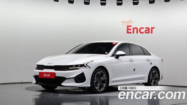 Kia K5 (III) 2.0 Prestige 2023 — фото 1