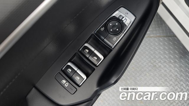 Kia K5 (III) 2.0 Prestige 2023 — фото 12