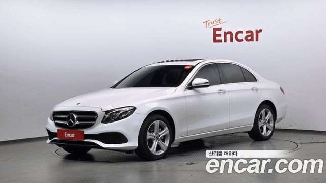 Mercedes-Benz E-Class (W213) E220d 4MATIC Avantgarde