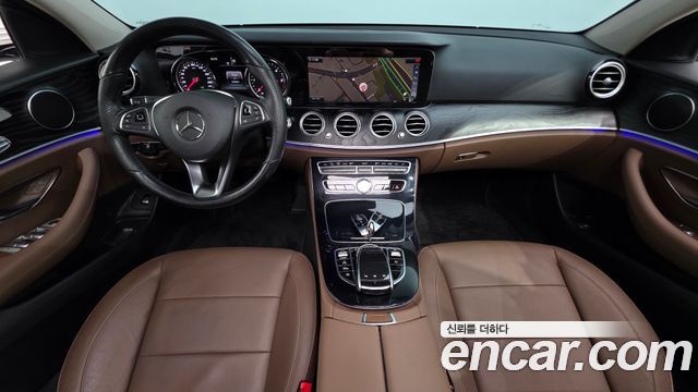 Mercedes-Benz E-Class (W213) E220d 4MATIC Avantgarde 2018 — фото 7