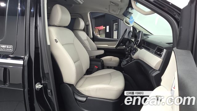 Hyundai Grand Starex Limousine 2019 — фото 11