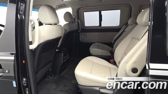 Hyundai Grand Starex Limousine 2019 — фото 12