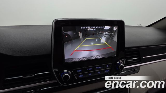 Hyundai Grand Starex Limousine 2019 — фото 17