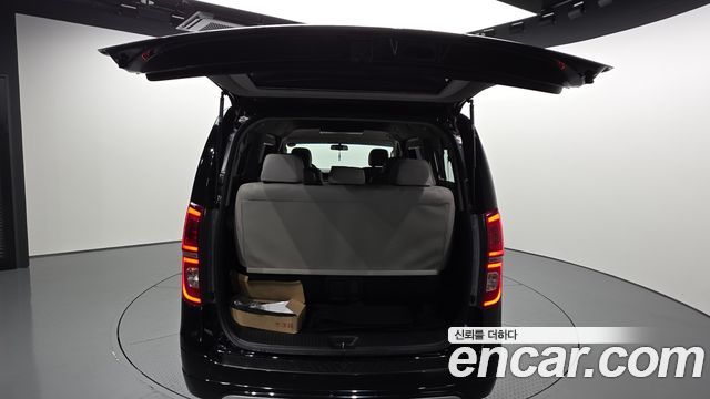 Hyundai Grand Starex Limousine 2019 — фото 20