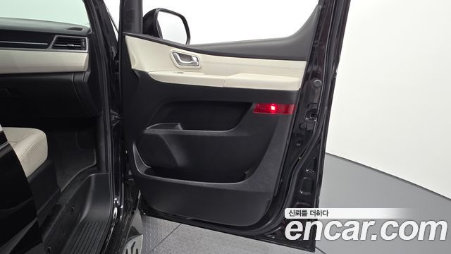 Hyundai Grand Starex Limousine 2019 — фото 24