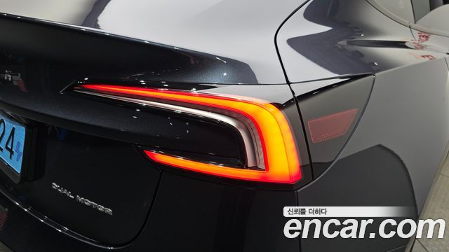 Tesla Model 3 Long Range AWD 2025 — фото 23