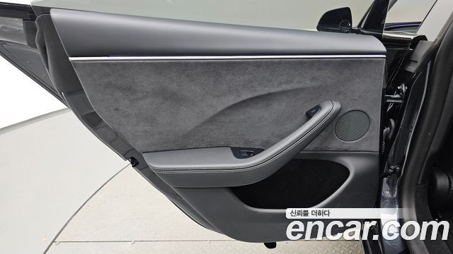Tesla Model 3 Long Range AWD 2025 — фото 25