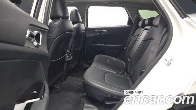 Kia Sportage (V) Diesel 2.0 2WD Prestige 2022 — фото 26