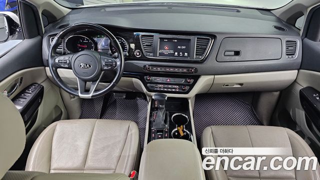 Kia Carnival 9-Seater Noblesse Special 2019 — фото 7