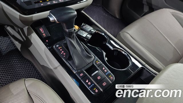 Kia Carnival 9-Seater Noblesse Special 2019 — фото 9