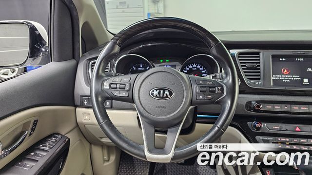 Kia Carnival 9-Seater Noblesse Special 2019 — фото 13