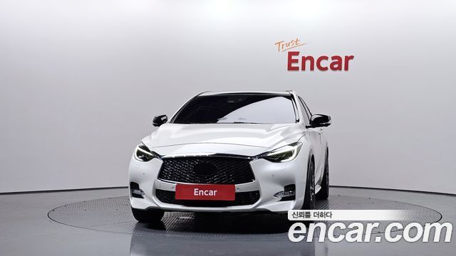 Infiniti Q30 2.0 Sport Proassist 2019 — фото 3