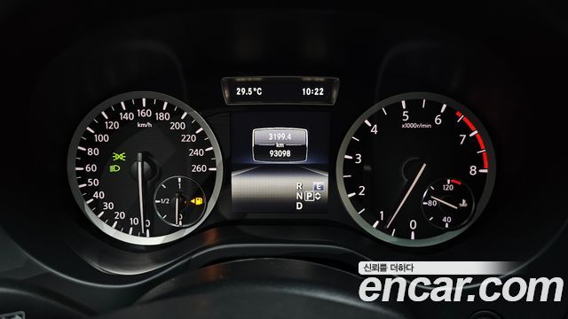 Infiniti Q30 2.0 Sport Proassist 2019 — фото 8