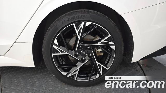 Kia K5 Hybrid (III) Signature 2024 — фото 21