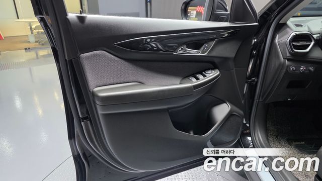 Chevrolet Trailblazer 1.3 Turbo 2WD Premire 2024 — фото 24