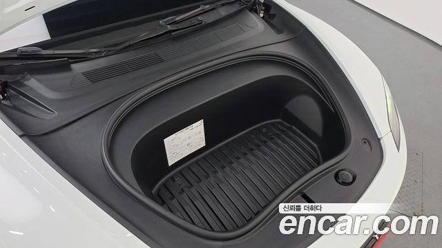 Tesla Model 3 Long Range AWD 2024 — фото 6