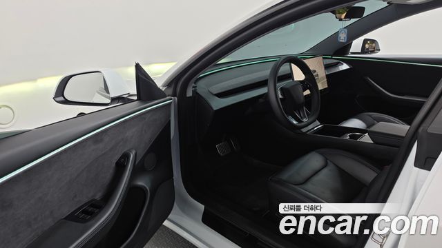 Tesla Model 3 Long Range AWD 2024 — фото 10