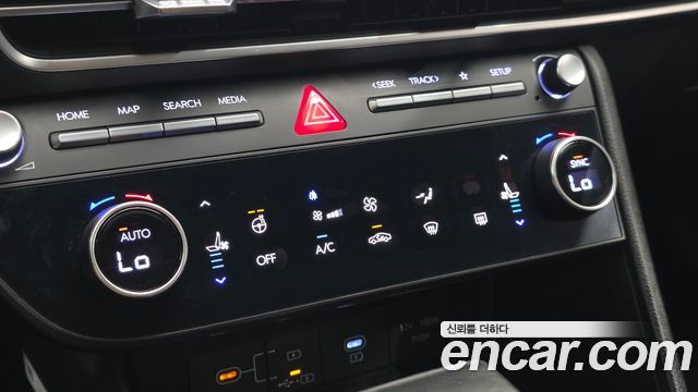 Hyundai Sonata The Edge (DN8) 2.0 LPG(Rent) Business 1 2024 — фото 22