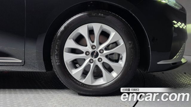 Kia K8 2.5 Gasoline 2WD Noblesse Light 2023 — фото 5