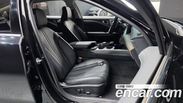 Kia K8 2.5 Gasoline 2WD Noblesse Light 2023 — фото 11