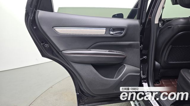Renault Korea QM6 2.0 LPe Premiere 2WD 2022 — фото 25
