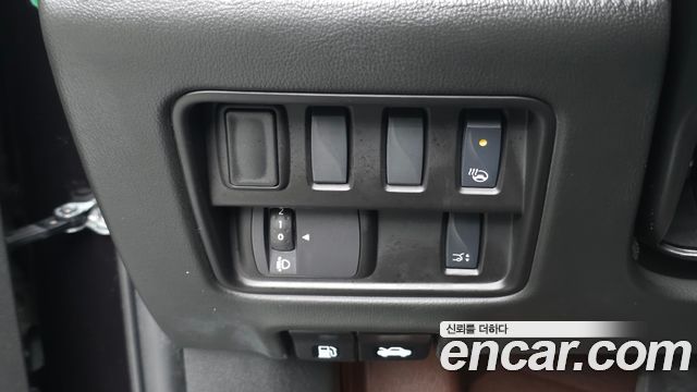Renault Korea QM6 2.0 LPe Premiere 2WD 2022 — фото 27