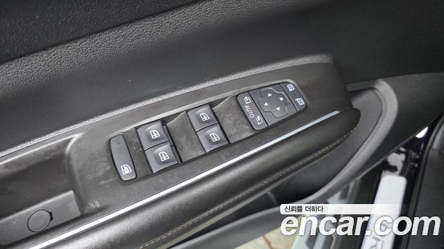 Renault Korea QM6 2.0 LPe Premiere 2WD 2022 — фото 29