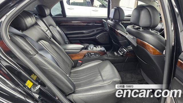 Genesis EQ900 5.0 GDI AWD Prestige 2017 — фото 12