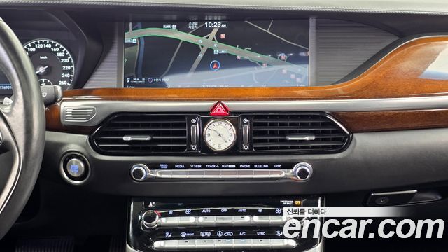 Genesis EQ900 5.0 GDI AWD Prestige 2017 — фото 14