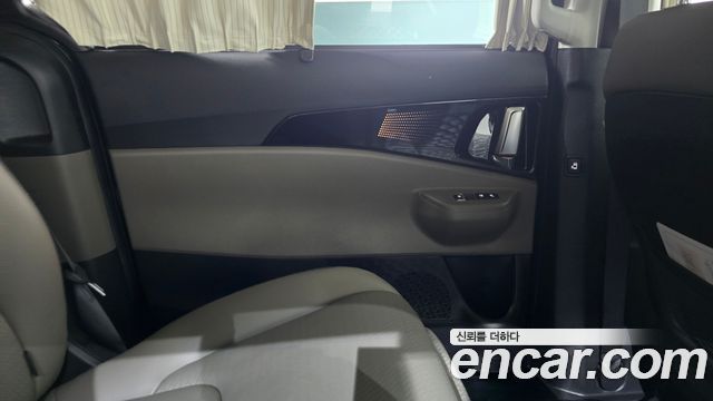 Kia Carnival (IV) HEV 7seater Gravity 2024 — фото 31