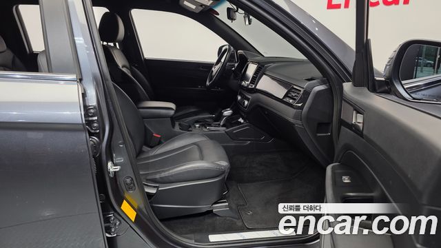 KG Mobility (SsangYong) Rexton Sports Khan Diesel 2.2 4WD Prestige (Leaf) 2020 — фото 11