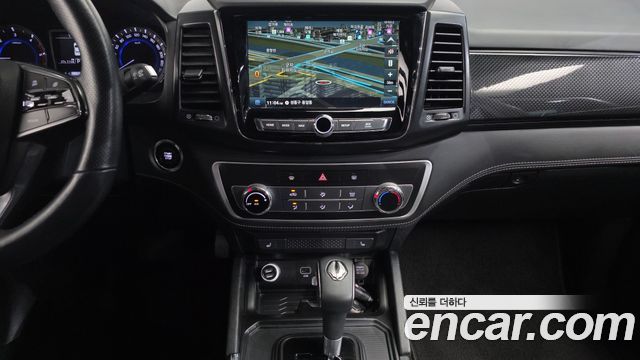 KG Mobility (SsangYong) Rexton Sports Khan Diesel 2.2 4WD Prestige (Leaf) 2020 — фото 15
