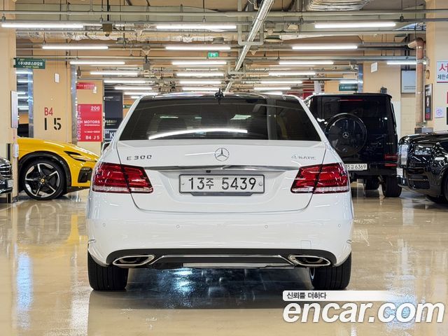 Mercedes-Benz E-Class (W212) E300 4MATIC Avantgarde 2014 — фото 4