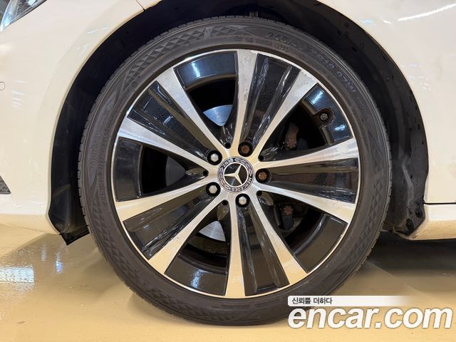 Mercedes-Benz E-Class (W212) E300 4MATIC Avantgarde 2014 — фото 5
