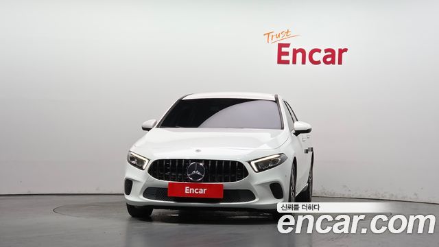 Mercedes-Benz A-Class (W177) A200d Sedan 2021 — фото 3