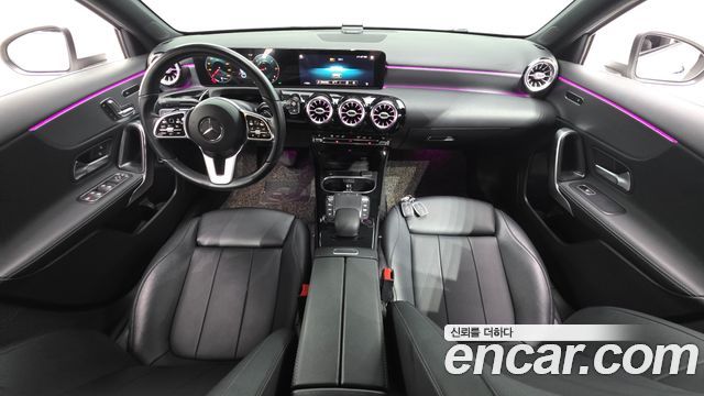 Mercedes-Benz A-Class (W177) A200d Sedan 2021 — фото 7