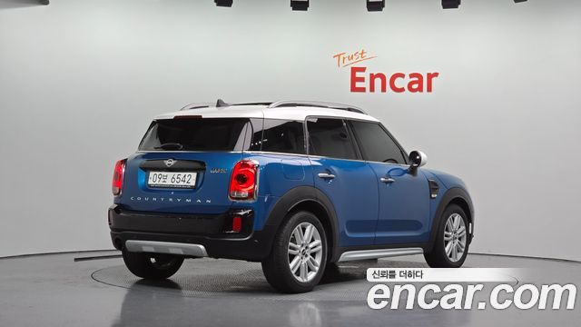 MINI Cooper Countryman HIGH 2nd 2019 — фото 2