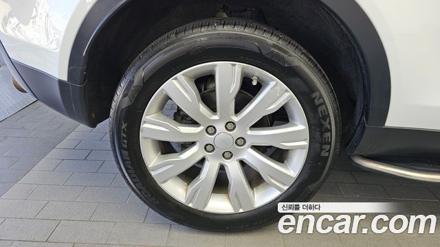 Land Rover Discovery Sport 2.0 TD4 HSE Luxury 2016 — фото 5