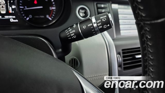 Land Rover Discovery Sport 2.0 TD4 HSE Luxury 2016 — фото 14