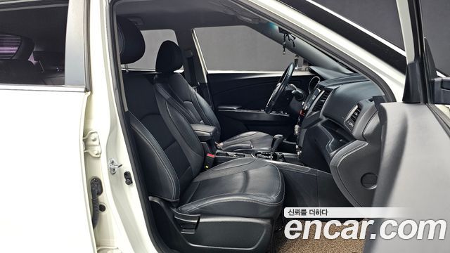 KG Mobility (SsangYong) Tivoli VX 2WD 2017 — фото 12