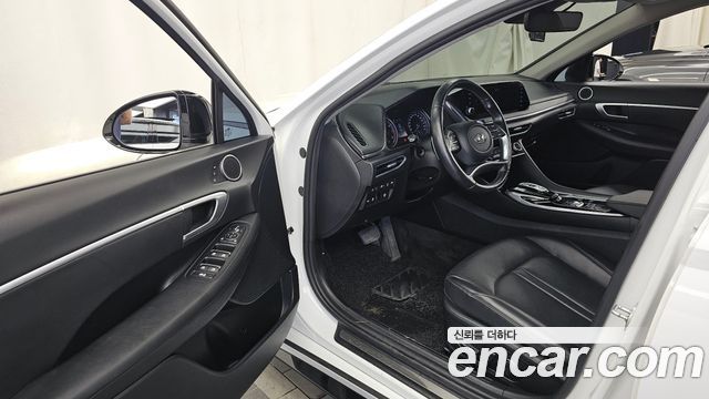 Hyundai Sonata (DN8) 1.6 Turbo Premium Family 2021 — фото 10