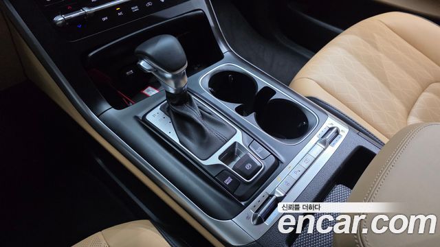 Kia Carnival (IV) Gasoline 9-Seater Prestige 2023 — фото 9
