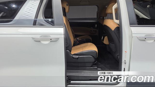 Kia Carnival (IV) Gasoline 9-Seater Prestige 2023 — фото 12
